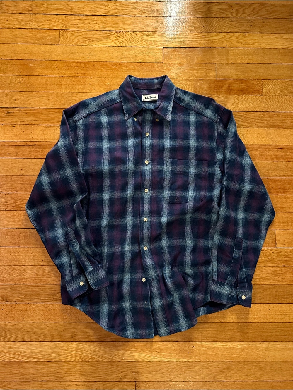 L.L.Bean Men’s Flannel Cotton Plaid Long Sleeve Button-Up Point Collar Shirt Med